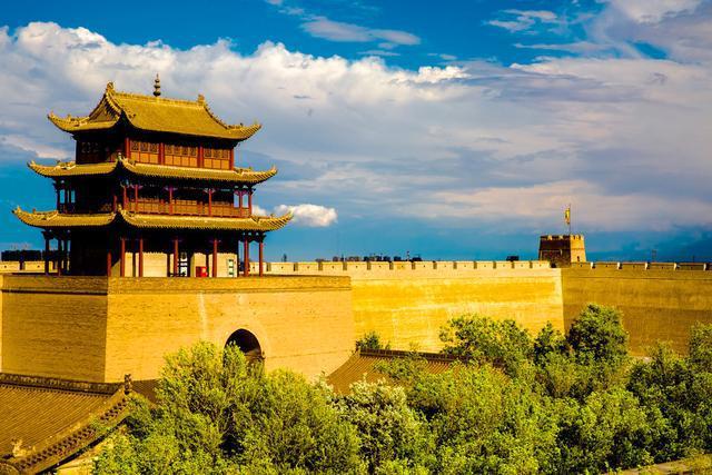 第四天：张掖市——嘉峪关（西峪口）——霍山——祁连大峡谷游览