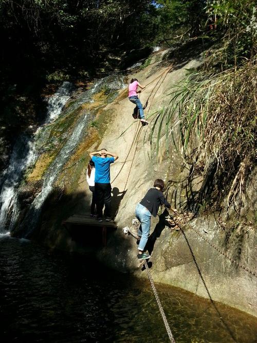 3、安仁百丈崖风景区