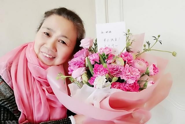 妇女节送什么礼物给妈妈，妇女节送什么礼物给妈妈最好小学生？图8