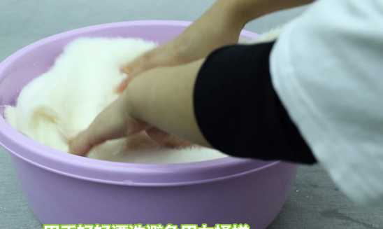 毛衣味道刺鼻怎么解决,如何去除异味?图5