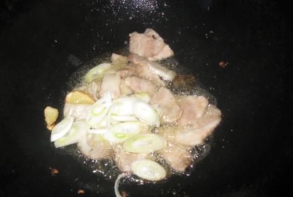 炒豆芽怎么炒,牛肉炒豆芽的做法图8