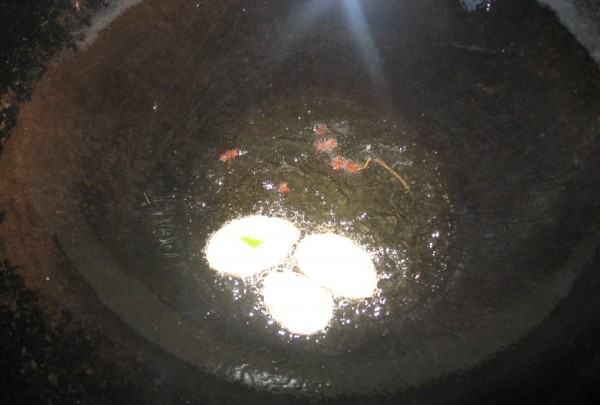 炒豆芽怎么炒,牛肉炒豆芽的做法图6