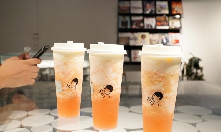 喜茶凭什么这么贵