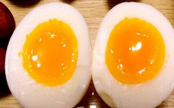熟鸡蛋放冰箱能保存多久,煮熟的鸡蛋放冰箱能放几天图1