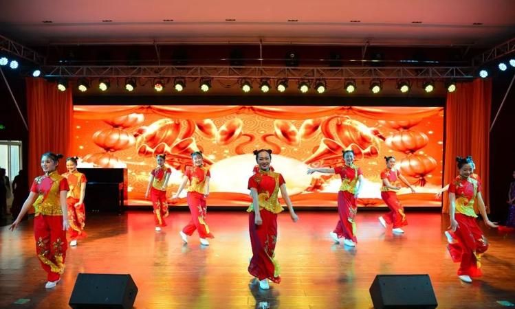 元旦表演什么节目好：元旦表演什么节目好呢