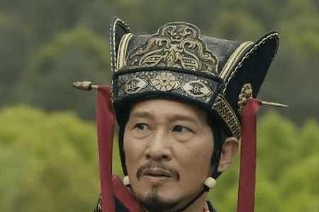 三国荀令君什么官位