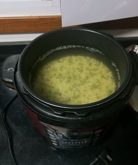 绿豆用高压锅压多久能熟,绿豆水用高压锅压需要多久的时间图9