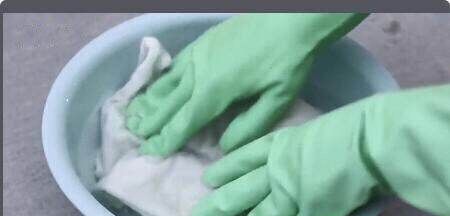 用84漂白衣服步骤,怎么用84漂白衣服上的污渍图5