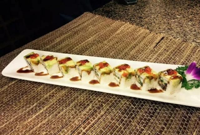 日料里的鳗鱼为何没刺，日料用的鳗鱼汁怎么制作的？图3