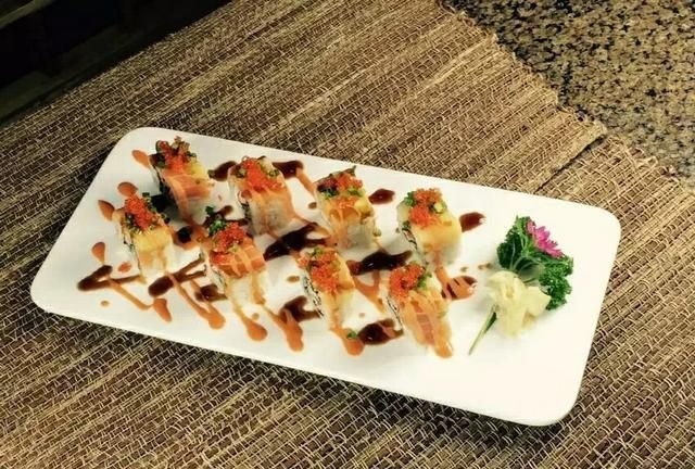 日料里的鳗鱼为何没刺，日料用的鳗鱼汁怎么制作的？图2