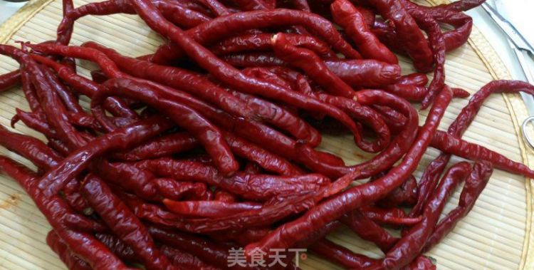 青椒如何晒干才不会变黑色