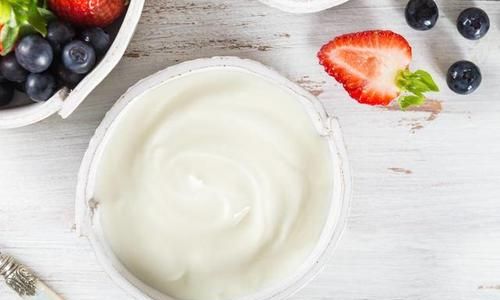 老酸奶温度过高储存还可以喝吗