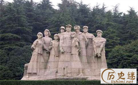 黄花岗起义雕像