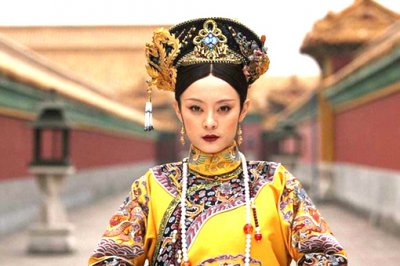 ​乾隆皇帝的生母是谁，乾隆皇帝的生母是满人还是汉人？