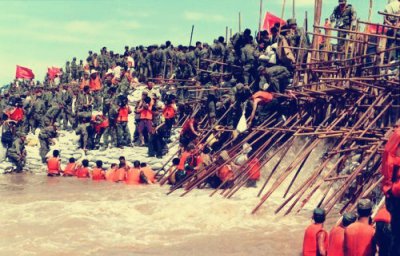 ​1998年特大洪水死亡多少人，1998年特大洪水损失有多大