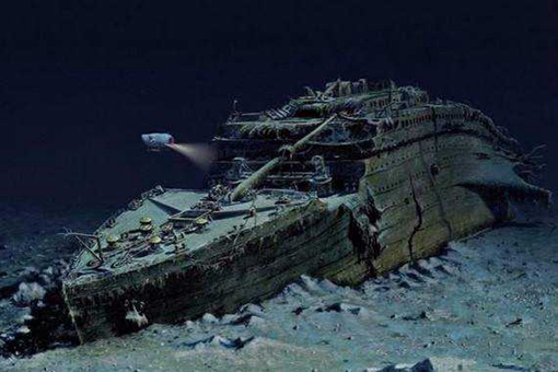 泰坦尼克号到底是如何沉没的?