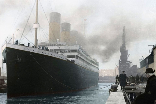 泰坦尼克号到底是如何沉没的?