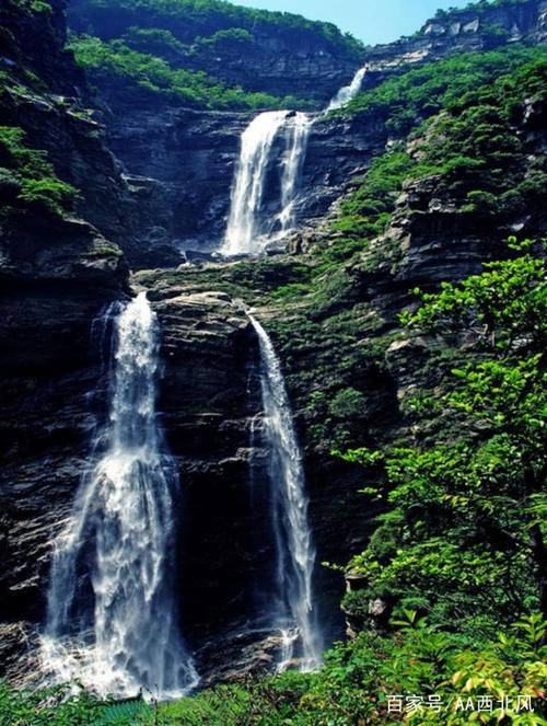 5、庐山的旅游费用不是很贵，但是要去过山的人都知道这个价格非常美丽和震撼。