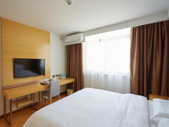 4.入住华山宾馆，如需要更多住宿信息可电话咨询景区：