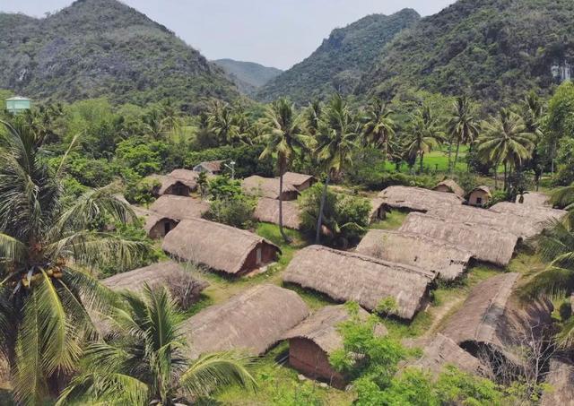 1.琼海古大渔村：历史文化古镇，是一个具有热带风情的渔家村落