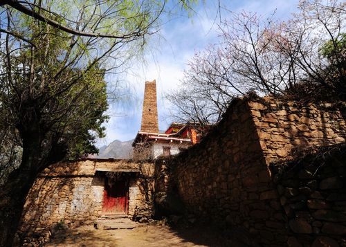 四、贡嘎山-八宿-邦达-甲居藏寨：