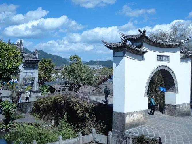 第六天：腾冲（大研古镇、湿地公园)+和顺古镇（古镇、云南民族村)/和顺镇一日游。