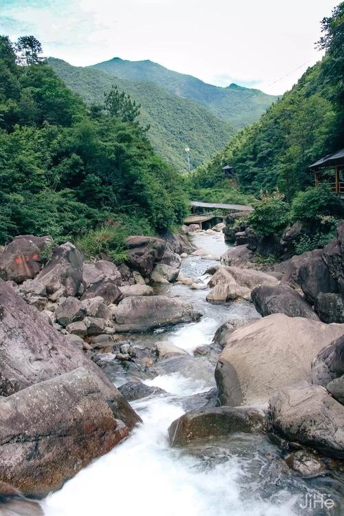 四、天口天目山双泉湖景区。