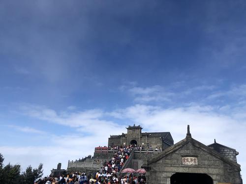 1、长沙到南岳车程约3小时。