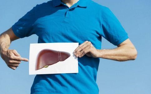 指甲有竖纹是身体的什么信号(手拇指指甲有竖纹什么原因)-第2张图片-