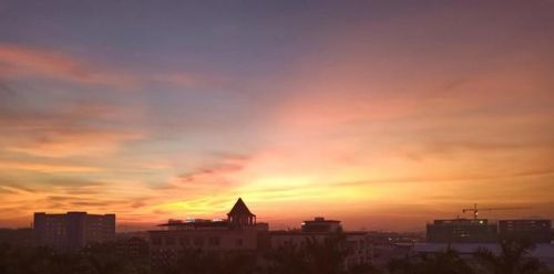 3000工资扣除五险一金还剩多少(3000工资扣除五险一金拿多少)-第2张图片-