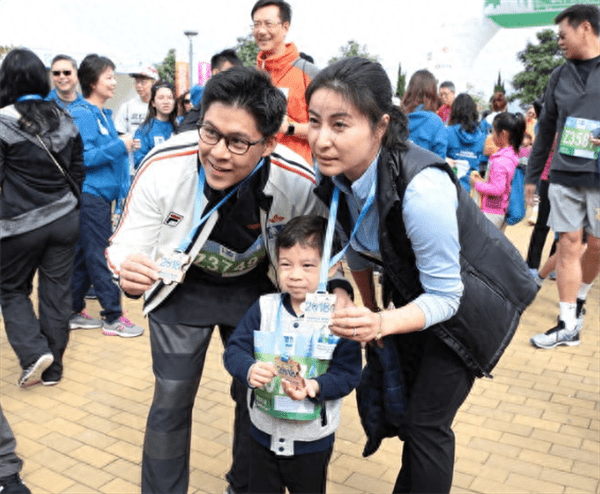 霍家怎么看得上郭晶晶(霍家为什么选择郭晶晶)