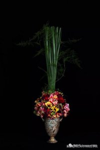 ​干花插花艺术的特点(干花插花艺术用途)