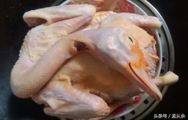 买回来的盐水鸭要蒸多久（盐水鸭怎么吃）