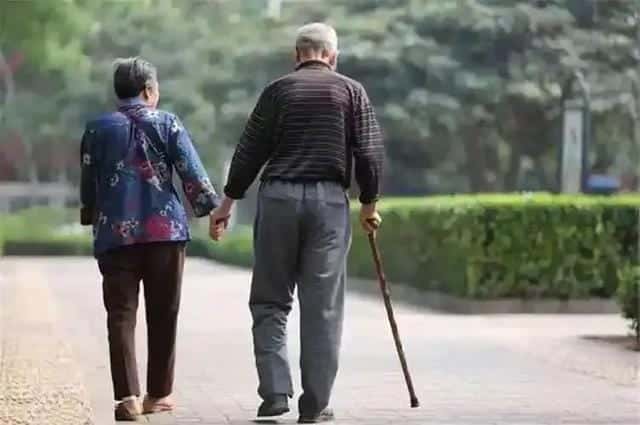 2020新农合有哪些人可以免交（免交新农合是真的吗）