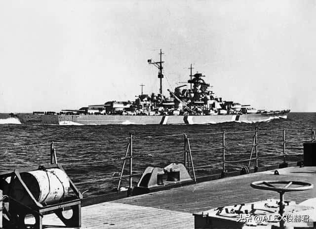 为什么现代战舰航速只有三十几节（30节航速等于多少公里）