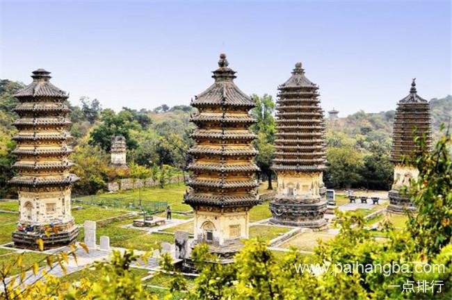 二、游玩景点表：