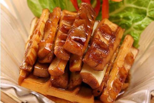 五、美食推荐：徽州小吃（或称徽州小吃）