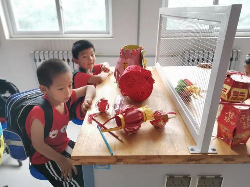 晚会主持人台词稿(毕业晚会主持人台词)-第1张图片-