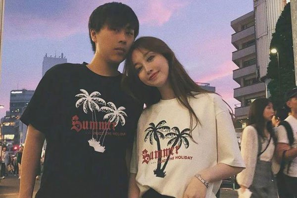 赵梦玥为什么喊电竞公接车 UU夹腿门和卢本伟蛮匹配