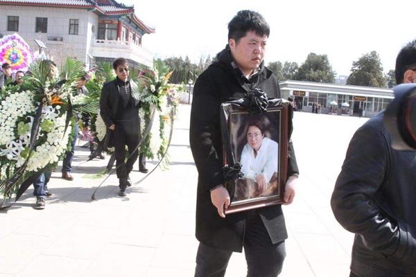 白静为什么被夫君杀死 伙共情夫骗老公钱气死婆婆