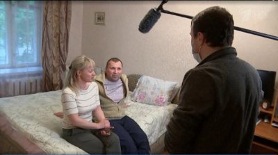 ​俄罗斯夫君昏厥3个月后清醒：为什么大师都戴着口罩