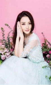 ​为什么李小璐叫万人玩（王思聪秦奋联手撕李小璐）