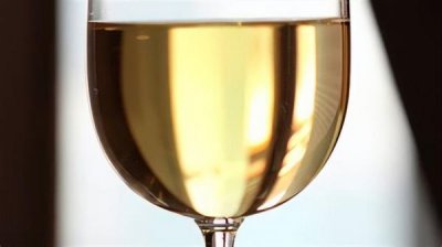 ​2008年的白葡萄酒还能喝吗(白葡萄酒温度多少最佳)