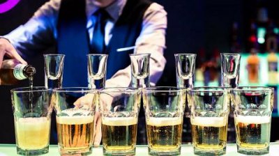 ​喝飞天茅台酒的好处(43度飞天茅台酒好喝吗)