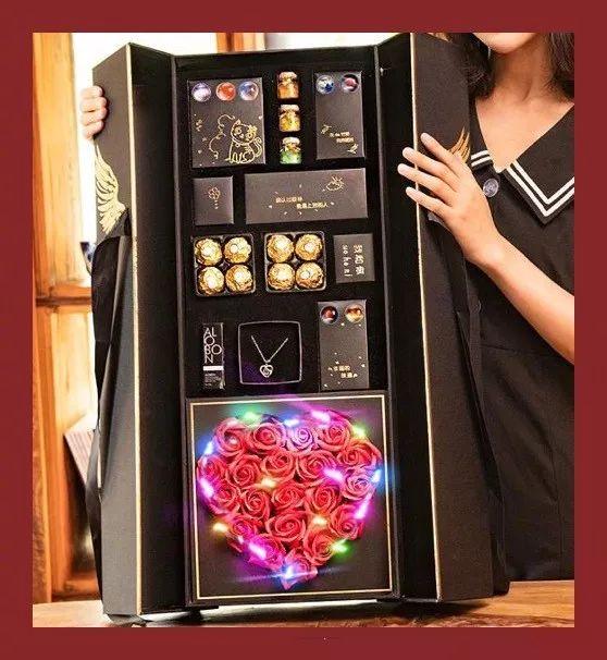 淘宝上卖避孕套(女生大量二手转卖七夕礼物)(9)