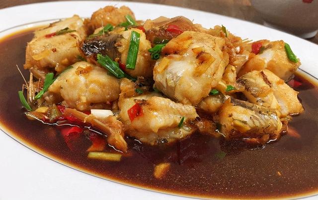 豆腐鱼的家常做法简单又好吃（豆腐鱼做法分享）(3)