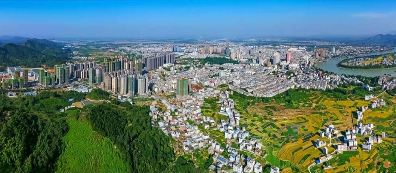 横州和上林哪个发展好(上林和横州哪个发达)