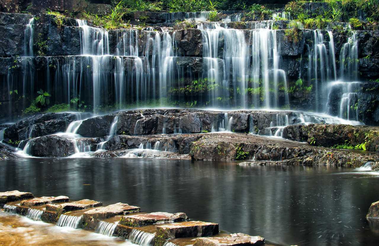 横州和上林哪个发展好(上林和横州哪个发达)
