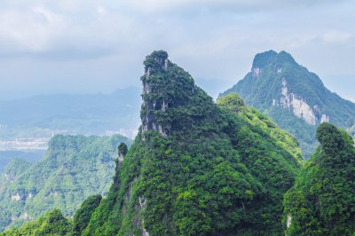 ​张家界最高峰(张家界最高的山峰)