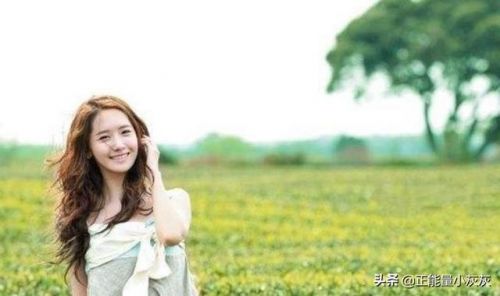 满面春风的意思解释_满面春风的意思和造句-第1张图片-